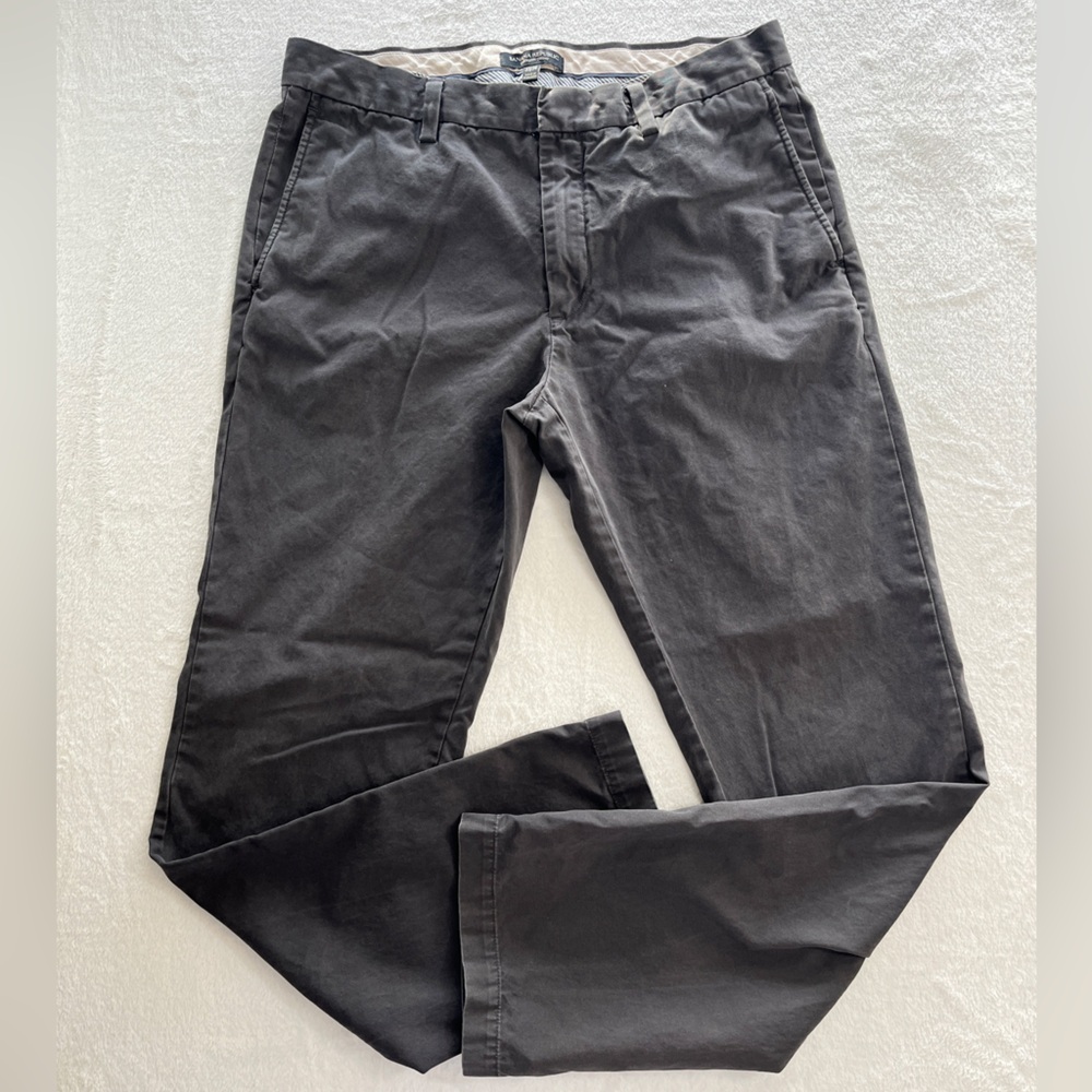 Banana Republic Emerson Chino Men’s 34/32 Gray  Cotton Flat Front Pants
